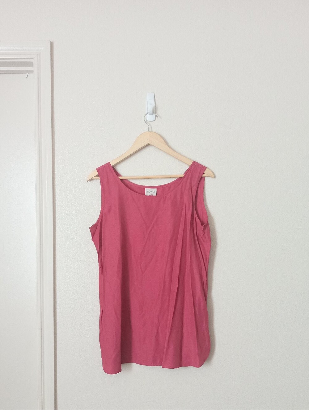 Mondi Fushia Pink Vintage Sleeveless Blouse Women's 42 Tank Top
